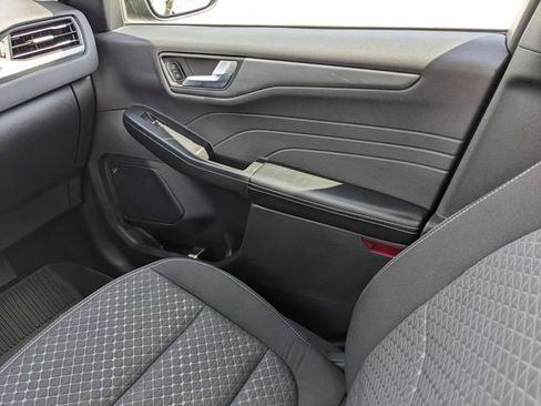 Used 2023 Ford Escape Active w/ Tech Pack #2 AWD/4WD image 18