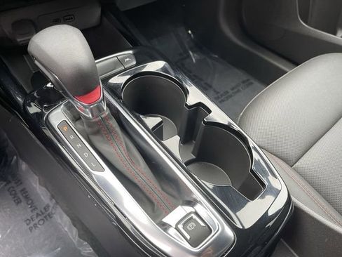 Used 2025 Chevrolet Trax RS w/ Driver Confidence Package image 21