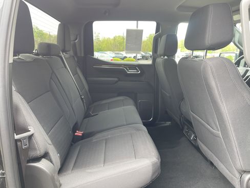 Used 2025 Chevrolet Silverado 1500 LT image 37