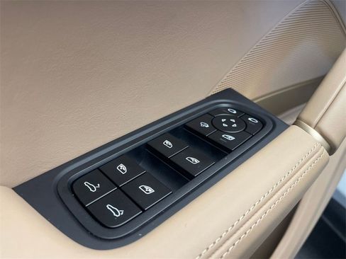 Used 2026 Porsche Cayenne S image 23