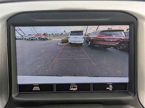 Used 2021 Chevrolet Silverado 1500 LTZ image 24