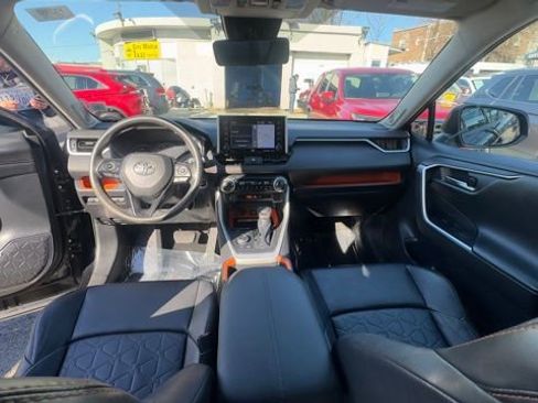 Used 2019 Toyota RAV4 Adventure image 24