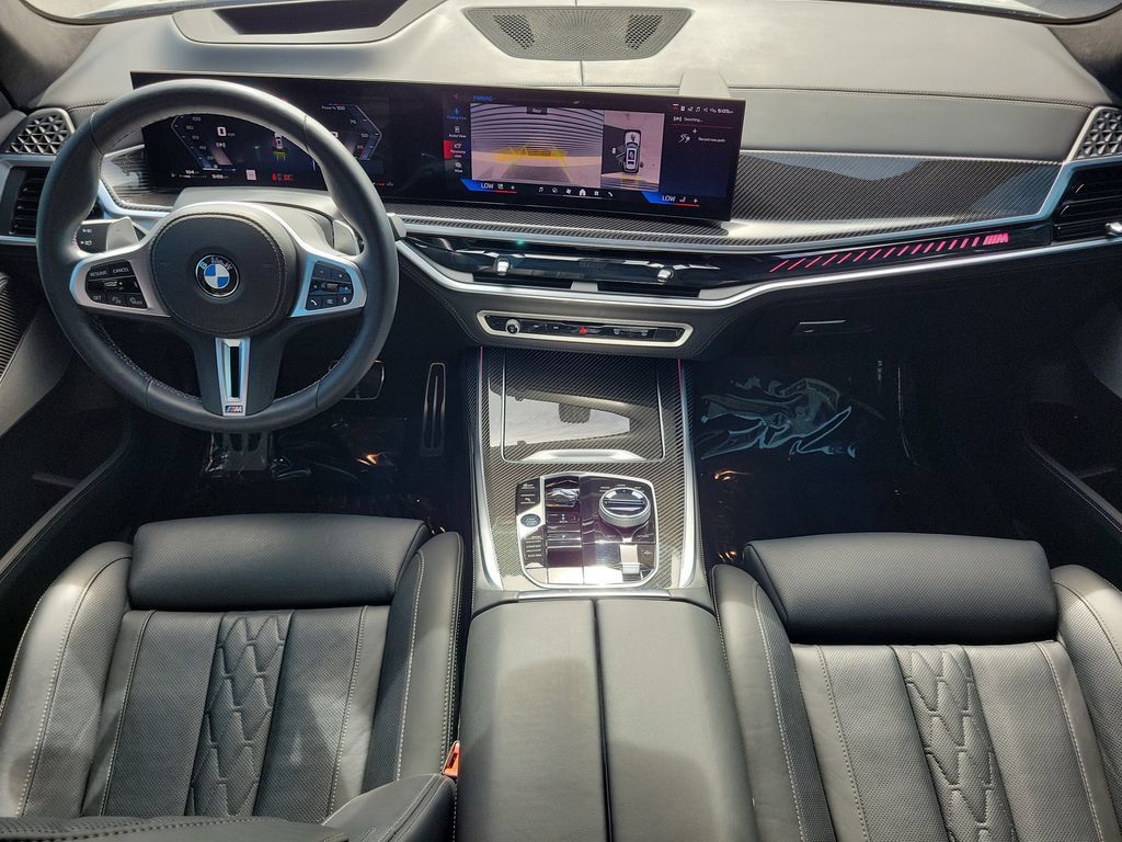 Used 2025 BMW X7 M60i AWD/4WD image 21
