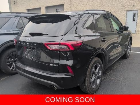 Used 2024 Ford Escape ST-Line w/ Tech Pack #1 AWD/4WD image 8