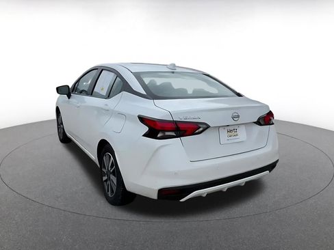 Used 2025 Nissan Versa SV image 11