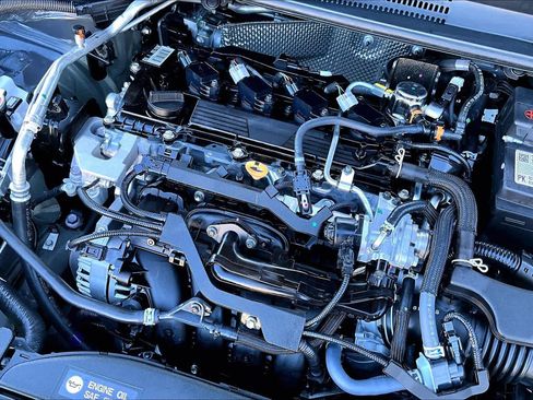 Used 2025 Toyota Corolla LE image 29