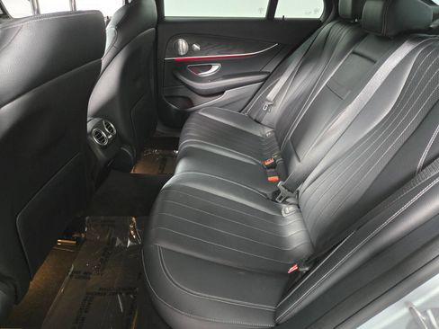 Used 2017 Mercedes-Benz E 300 image 5