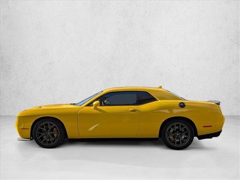 Used 2017 Dodge Challenger R/T Scat Pack w/ Leather Interior Group image 8