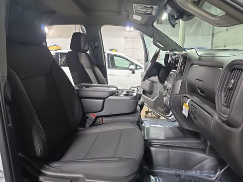 New 2026 GMC Sierra 2500 Pro w/ Convenience Package image 10