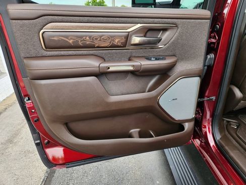 Used 2025 RAM 1500 Limited w/ Trailer Tow Group AWD/4WD image 16