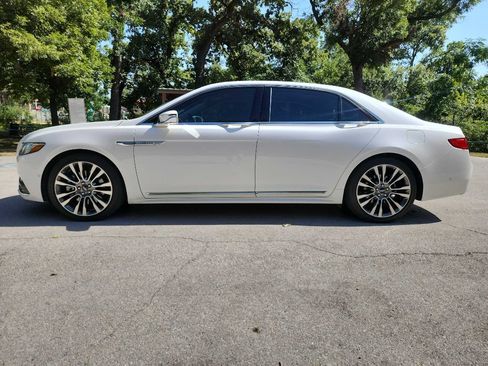 Used 2017 Lincoln Continental Reserve w/ Technology Package AWD/4WD image 5