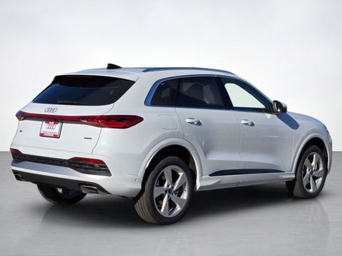 New 2025 Audi Q5 Premium Plus AWD/4WD image 6