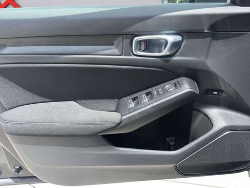 Used 2023 Honda Civic Sport image 18