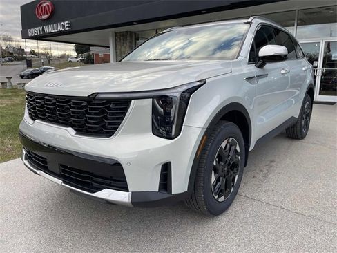 New 2026 Kia Sorento S image 4
