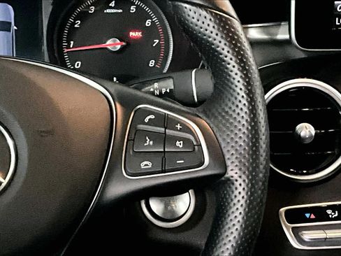 Certified 2019 Mercedes-Benz GLC 300 4MATIC image 25