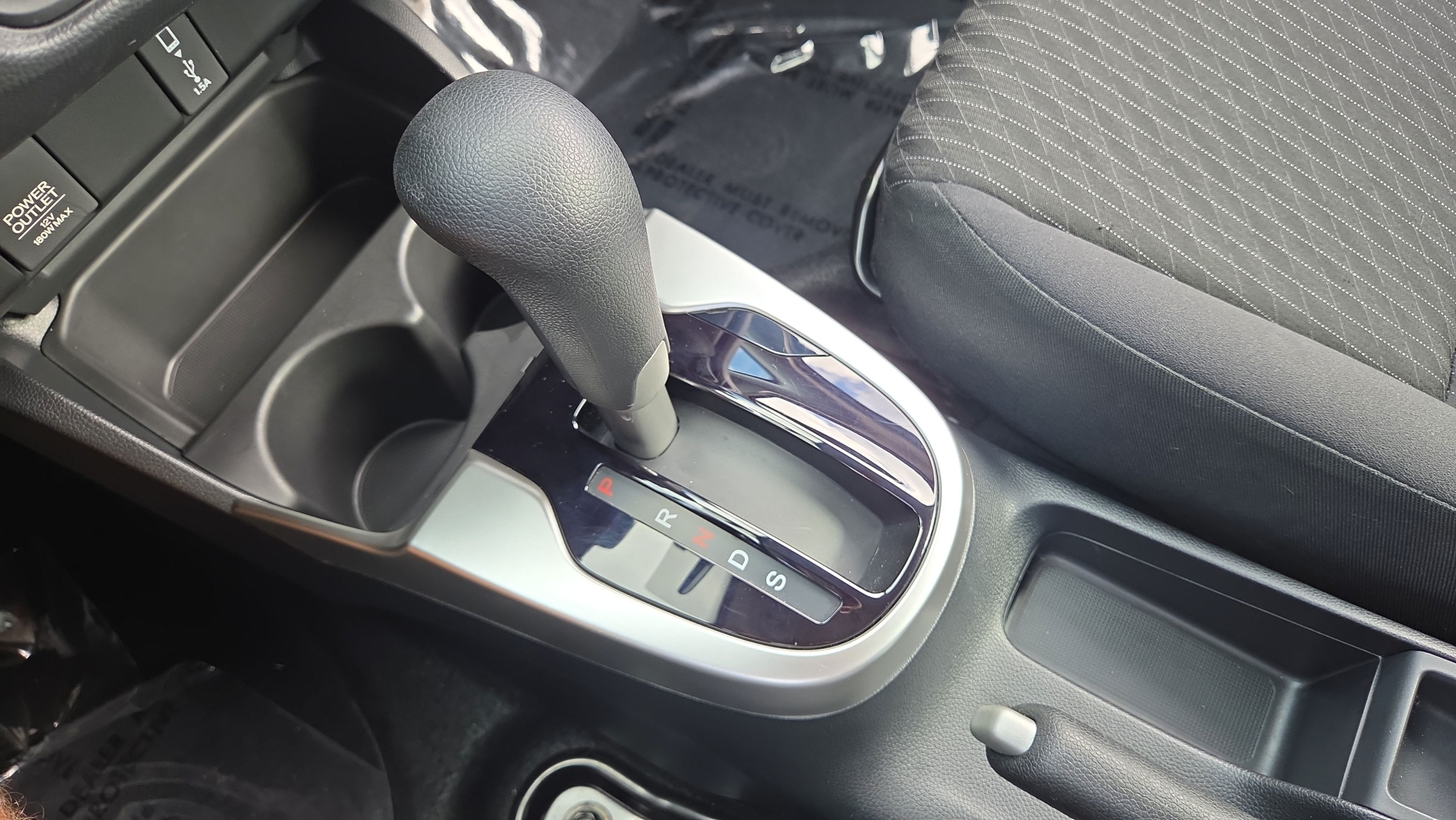Used 2018 Honda Fit EX image 35