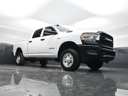 Used 2022 RAM 2500 Tradesman AWD/4WD image 4