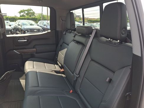 Used 2022 GMC Sierra 1500 SLT w/ SLT Premium Package AWD/4WD image 10