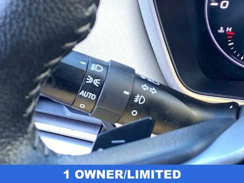 Used 2023 Subaru Outback Limited image 22