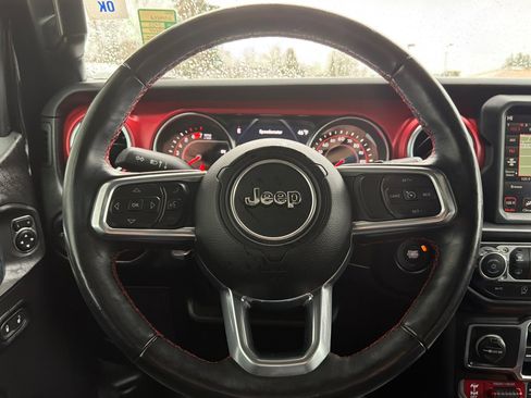 Used 2022 Jeep Wrangler Unlimited Rubicon w/ Cold Weather Group image 24