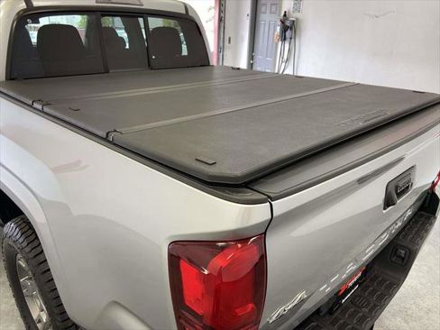 Certified 2023 Toyota Tacoma SR AWD/4WD image 13