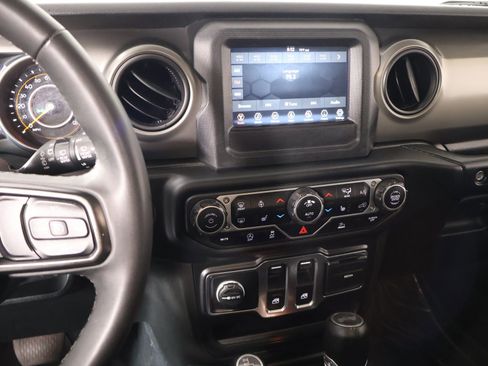 Used 2023 Jeep Wrangler Sport AWD/4WD image 5