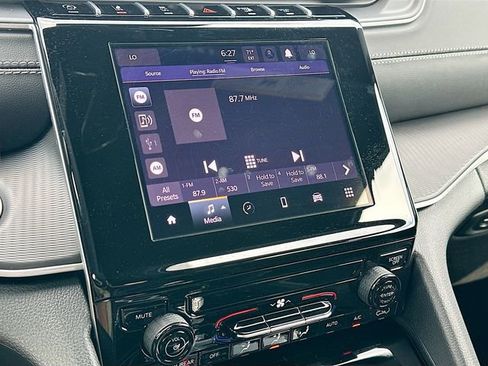 New 2025 Jeep Grand Cherokee L Laredo image 9