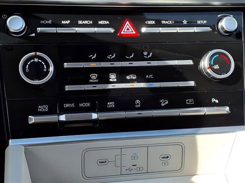 New 2026 Hyundai Santa Fe SE image 18