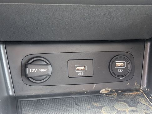 Used 2023 Hyundai Sonata SE FWD image 28