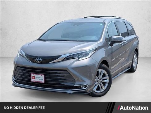 Used 2026 Toyota Sienna Limited AWD/4WD image 1
