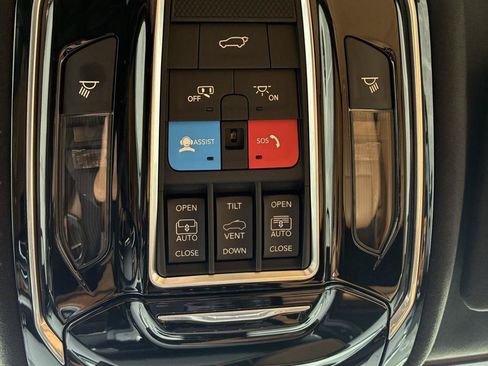 Used 2021 Jeep Grand Cherokee L Summit AWD/4WD image 34