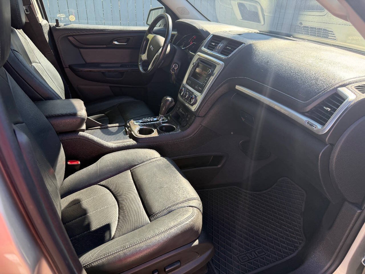 Used 2016 GMC Acadia SLT w/ Open Road Package FWD image 7