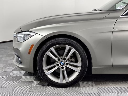 Used 2017 BMW 330i Sedan RWD image 13