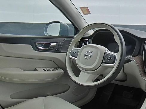 Used 2022 Volvo XC60 T8 Inscription Expression w/ Advanced Package AWD/4WD image 18