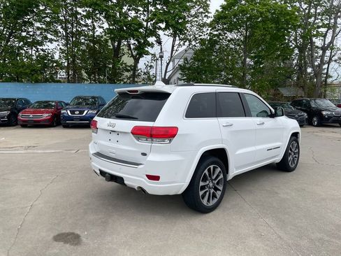 Used 2017 Jeep Grand Cherokee Overland w/ Jeep Active Safety Group AWD/4WD image 5