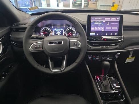 New 2026 Jeep Compass Latitude AWD/4WD image 20