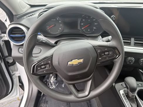 Certified 2026 Chevrolet Trax LS FWD image 26