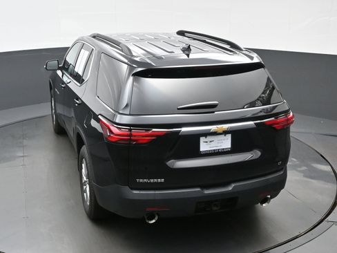 Used 2022 Chevrolet Traverse LT image 38