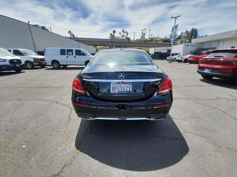Used 2020 Mercedes-Benz E 350 Sedan image 7