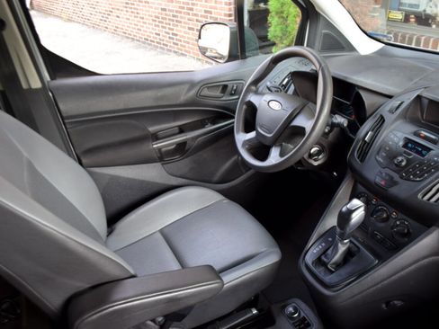 Used 2015 Ford Transit Connect XL image 17