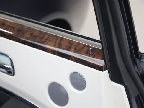 Certified 2014 Rolls-Royce Ghost RWD image 19