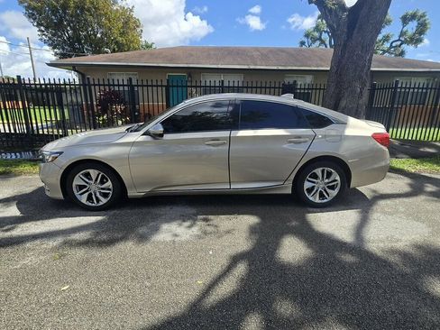 Used 2018 Honda Accord LX image 8
