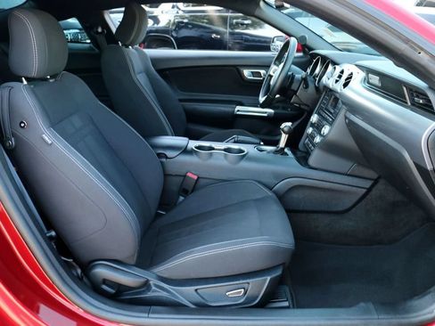 Certified 2018 Ford Mustang GT RWD image 27