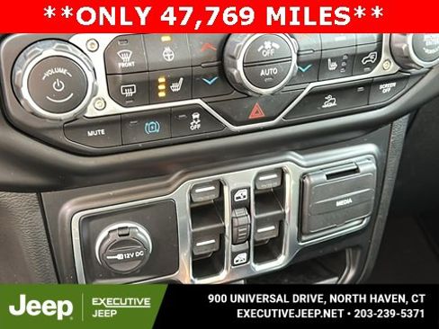 Used 2022 Jeep Wrangler Unlimited Rubicon 4xe w/ Cold Weather Group image 17