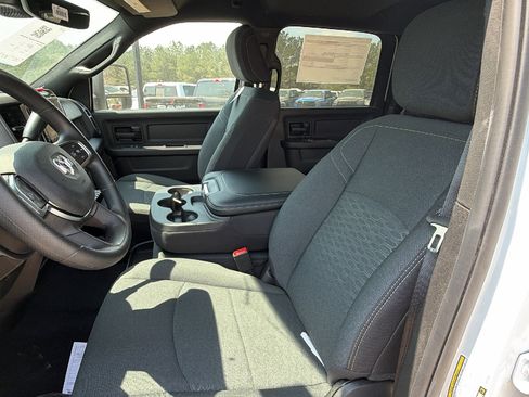 New 2026 RAM 2500 Tradesman AWD/4WD image 17