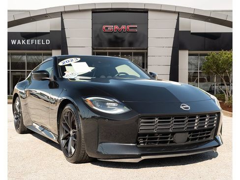 Used 2023 Nissan Z w/ Floor Mat Package (L93) RWD image 1