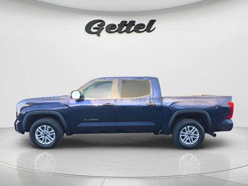 Used 2022 Toyota Tundra SR5 w/ SR5 Convenience Package AWD/4WD image 15