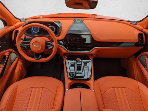 Used 2025 Aston Martin DBX 707 AWD/4WD image 16