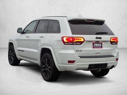 Used 2019 Jeep Grand Cherokee Altitude image 7
