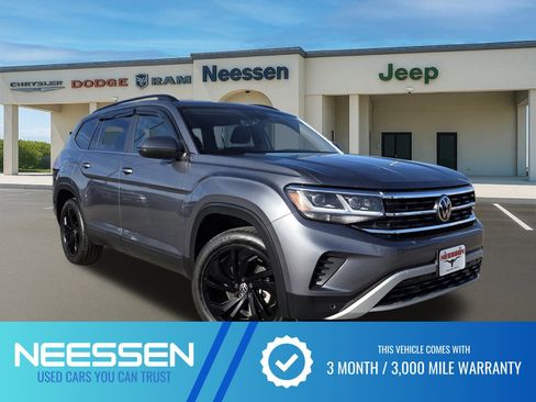 Used 2022 Volkswagen Atlas SE image 1